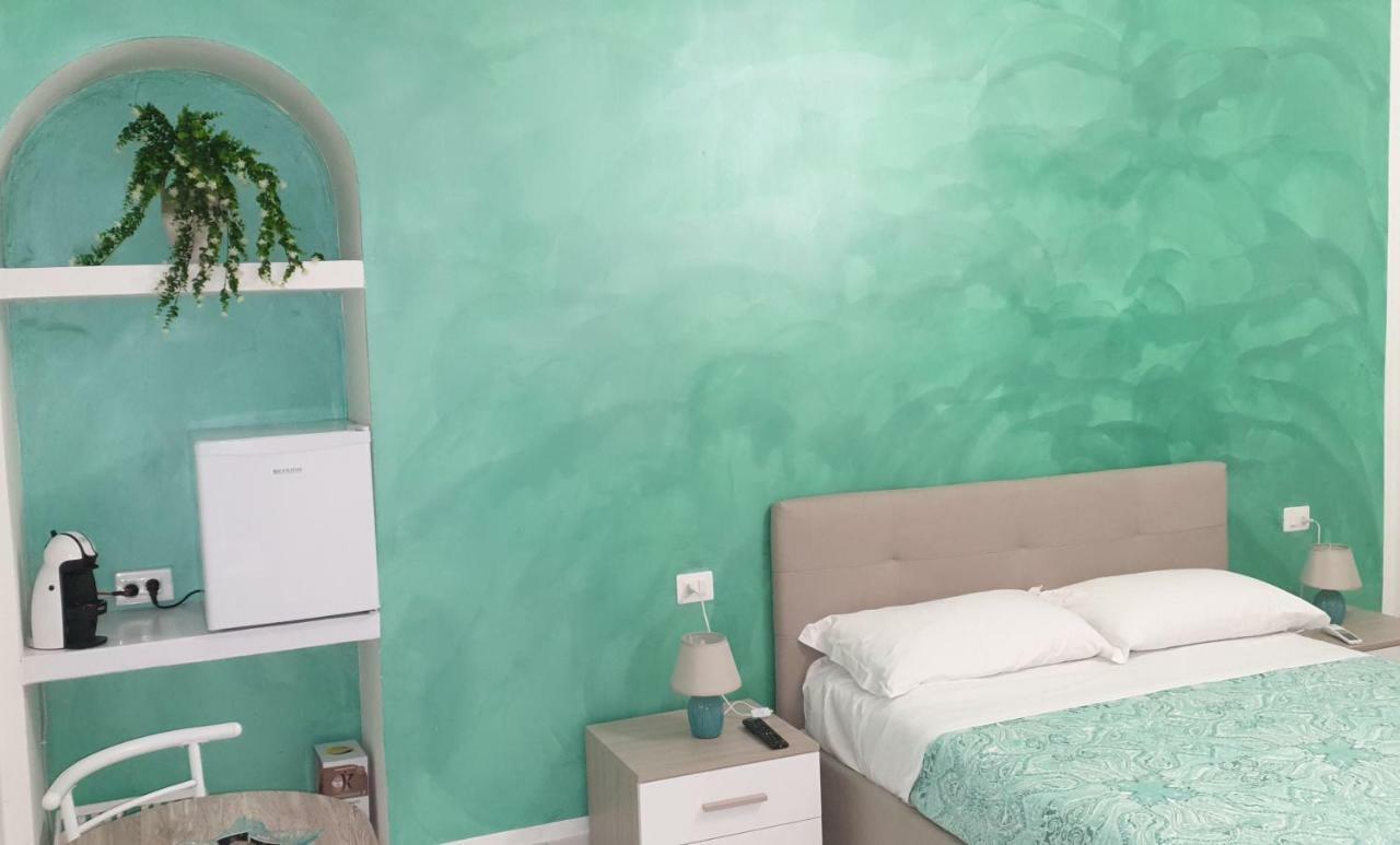 アグローポリ A Un Passo Dal Mare Bed & Breakfast エクステリア 写真
