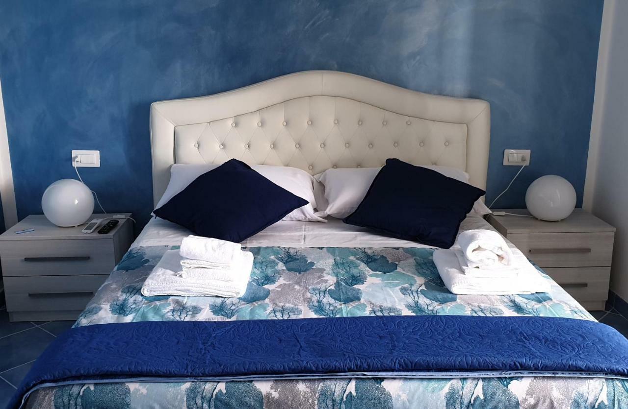 アグローポリ A Un Passo Dal Mare Bed & Breakfast エクステリア 写真