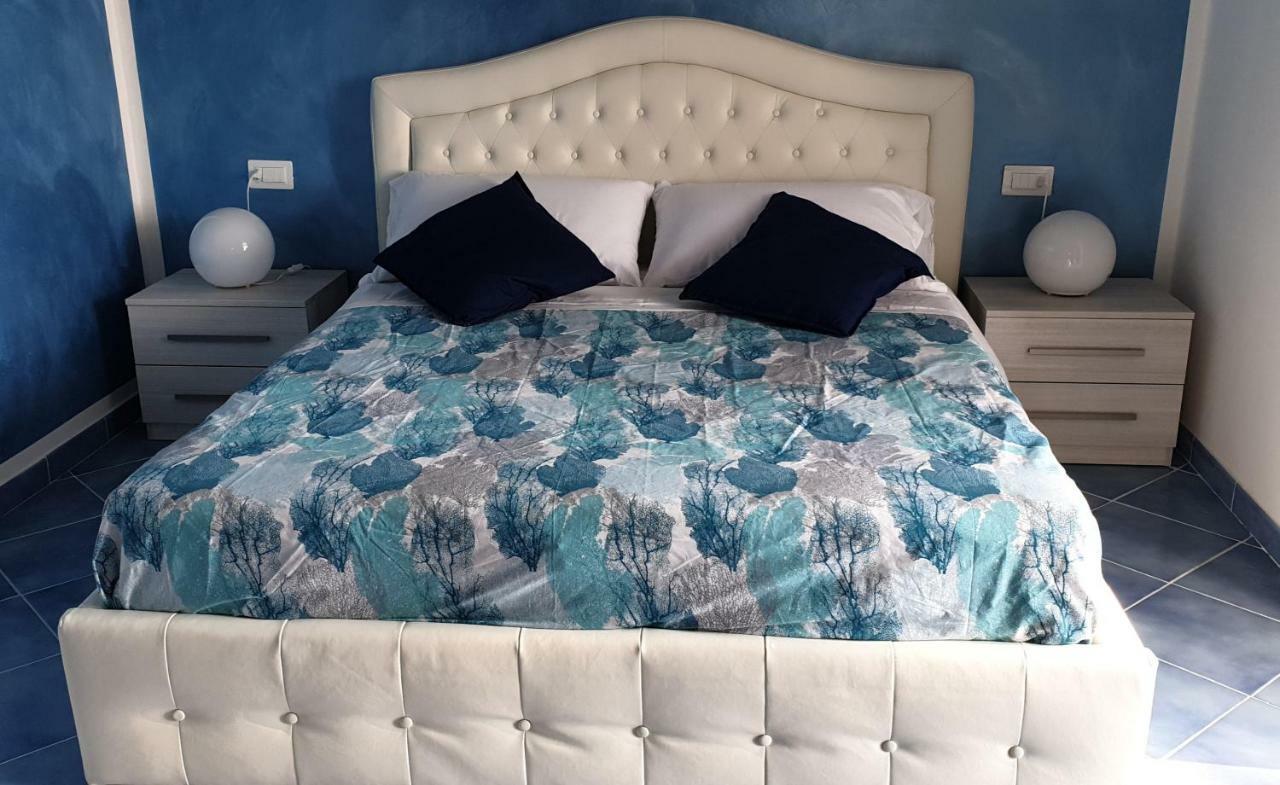 アグローポリ A Un Passo Dal Mare Bed & Breakfast エクステリア 写真